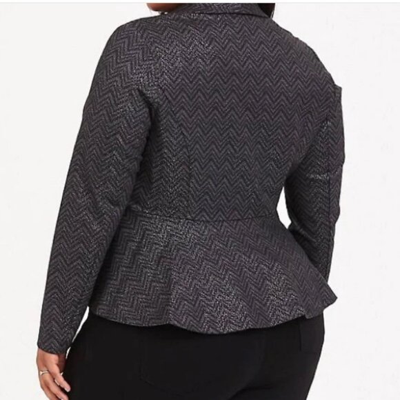 TORRID:  Gray Blazer with Subtle Sparkle sz: 1X - Picture 3 of 4